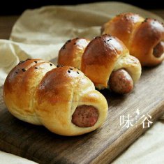 黑椒火腿肠面包的做法