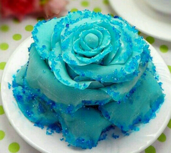 蓝色妖姬翻糖蛋糕做法步骤图解 详解蓝色妖姬翻糖蛋糕怎么做
