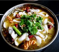 【酸菜鱼火锅】酸菜鱼火锅的做法-酸菜鱼火锅的家常做法