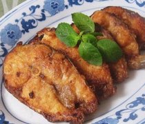 【炸草鱼块的做法】炸草鱼块怎么炸好吃-炸草鱼块的营养价值