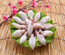 【墨鱼炖鸡】墨鱼炖鸡的功效-墨鱼炖鸡的营养价值
