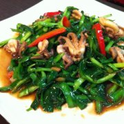 【鱿鱼炒韭菜】韭菜炒鱿鱼-鱿鱼炒韭菜的做法大全