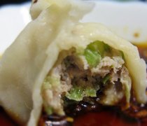 【猪肉芹菜饺子的做法】做猪肉芹菜饺子的技巧-猪肉芹菜饺子的营养价