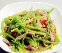 【芹菜炒牛肉丝的做法】芹菜炒牛肉丝的营养价值-芹菜炒牛肉丝的食疗