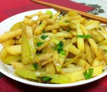 【土豆炒芹菜的做法】土豆炒芹菜的烹饪技巧-土豆炒芹菜的饮食禁忌