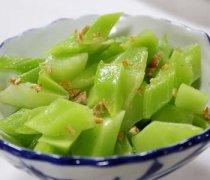【清炒莴笋的做法】清炒莴笋的营养成分-清炒莴笋适合哪些人吃
