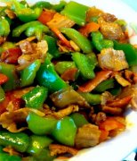 【青椒胡萝卜炒肉】青椒胡萝卜炒肉的做法-青椒胡萝卜炒肉的美容价值