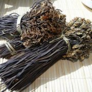 【蕨菜干怎么吃】蕨菜干的功效与作用-蕨菜干的食用忌宜
