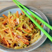 【土豆丝炒胡萝卜丝】土豆丝怎么切-胡萝卜怎么切丝