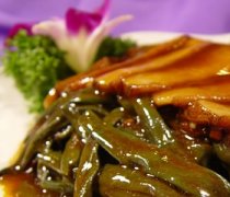 【豇豆角的腌制方法】腌制的豇豆角能生吃吗-吃豇豆角的注意事项
