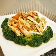 【西兰花炒鱿鱼】西兰花炒鱿鱼的做法-西兰花炒鱿鱼的营养价值