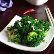 【蒜蓉西兰花】蒜蓉西兰花的做法-蒜蓉西兰花的家常做法