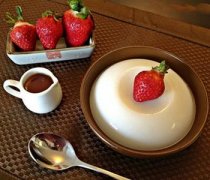 【杏仁豆腐】杏仁豆腐的做法-五彩杏仁豆腐的做法