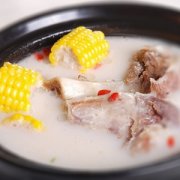 【猪骨汤底】猪骨汤底怎么做-猪骨汤底要熬多久