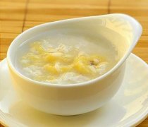 【冰糖炖香蕉的功效】冰糖炖香蕉的做法-冰糖炖香蕉的食用禁忌