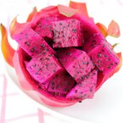 【红心火龙果的营养价值】红心火龙果的功效与作用-红心火龙果的吃法